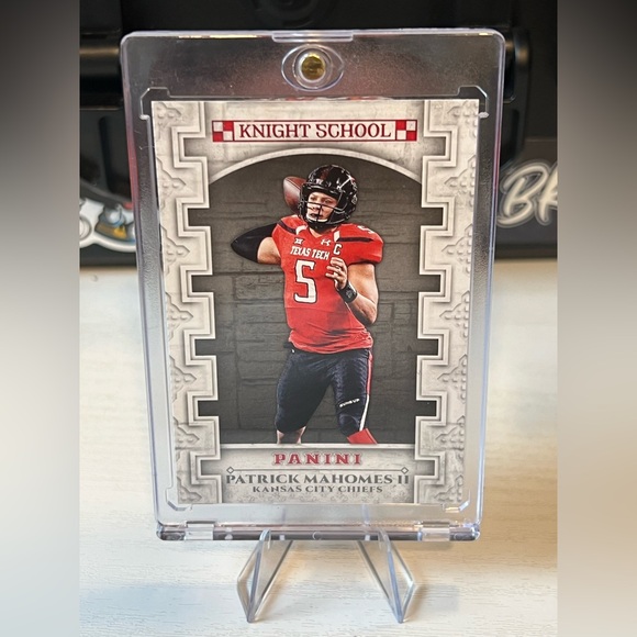 Patrick Mahomes rookie card - Picture 1 of 2